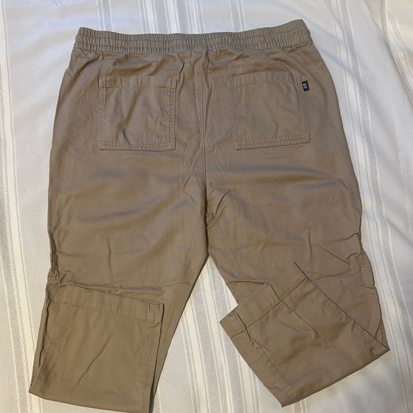 GAP Tan Cargo Pants Versatile Style - Picture 3 of 8